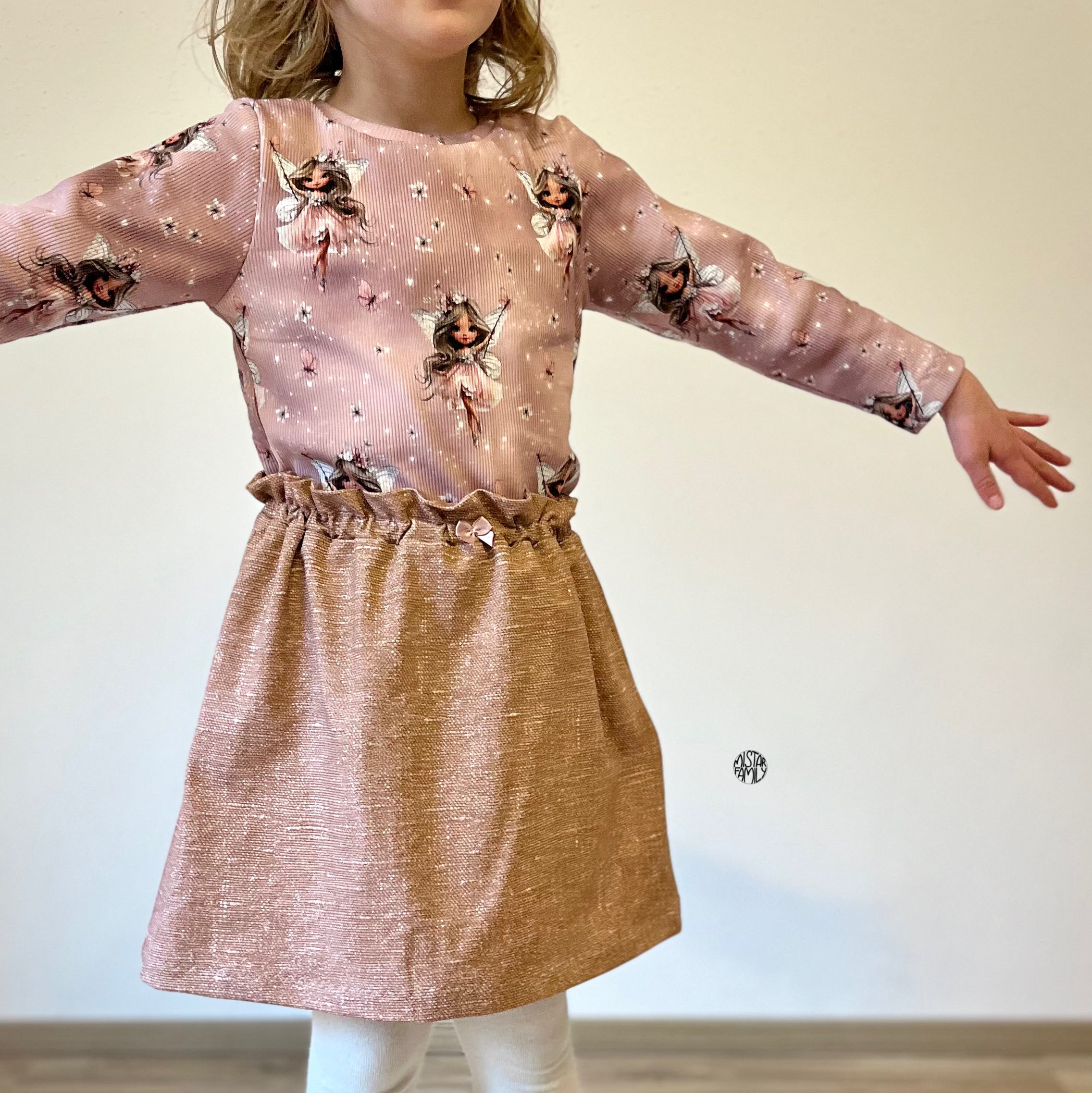 Eigenproduktion Baumwolljersey Schmetterlingsfee auf Altrosa