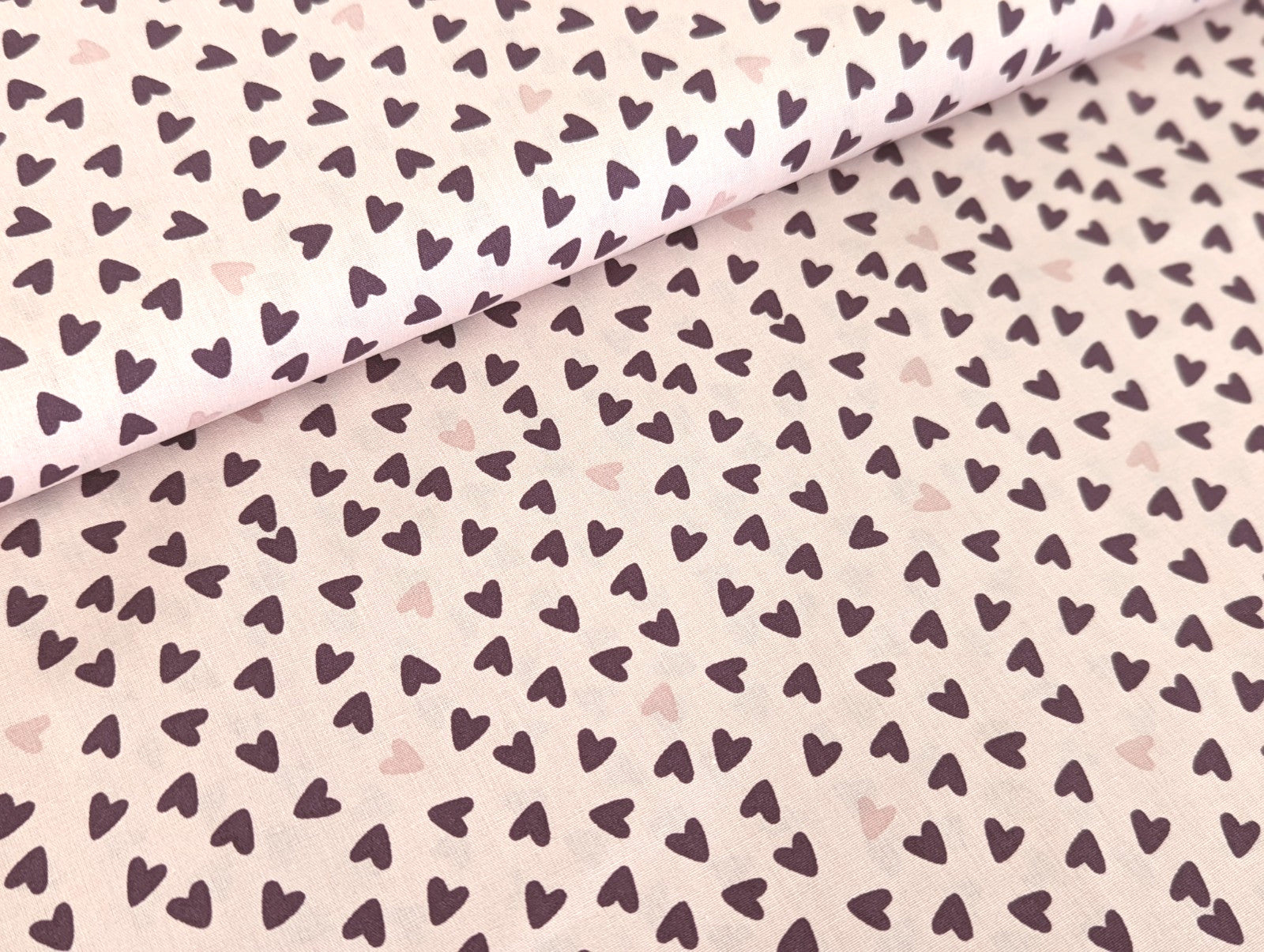 Baumwollstoff Poplin Sweet Herzen auf Hell Altrosa