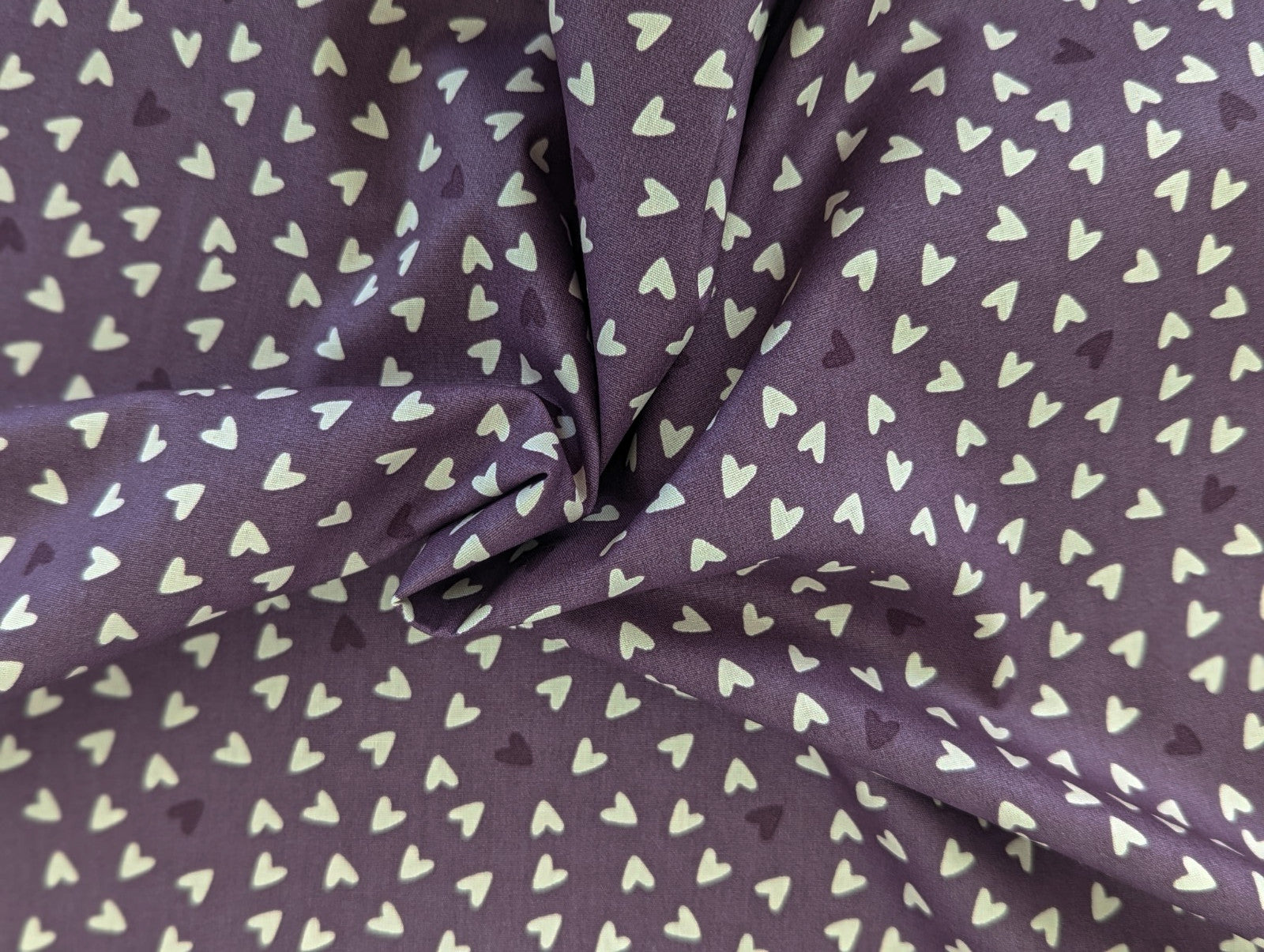 Baumwollstoff Poplin Sweet Herzen auf Lila