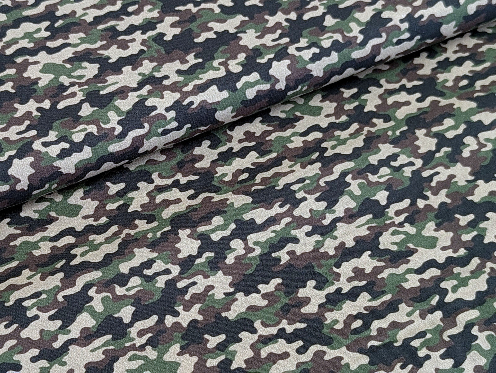 Baumwollstoff Camouflage Grün