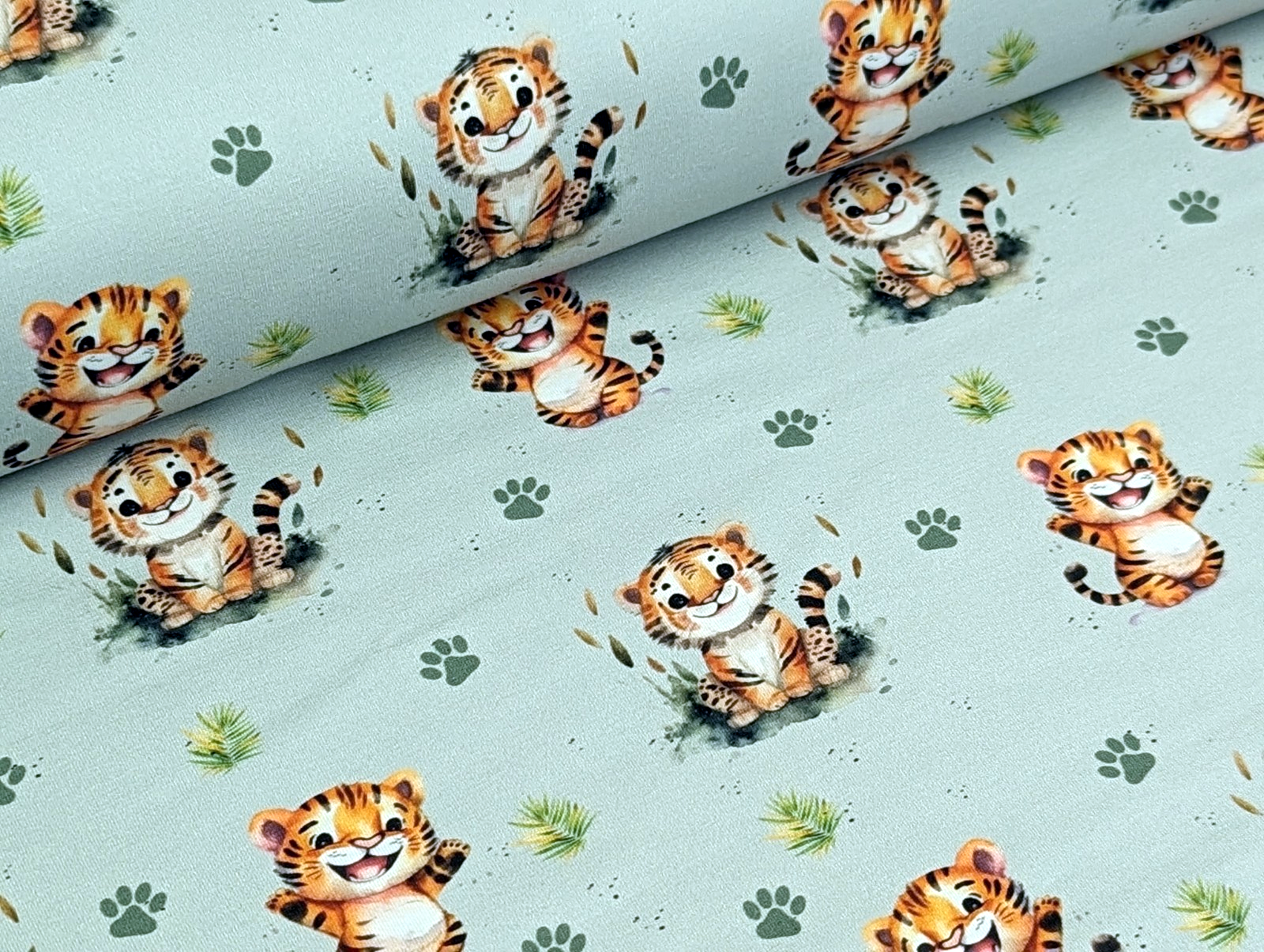 Eigenproduktion Baumwolljersey Kleiner Little Tiger auf Grau Hellmint