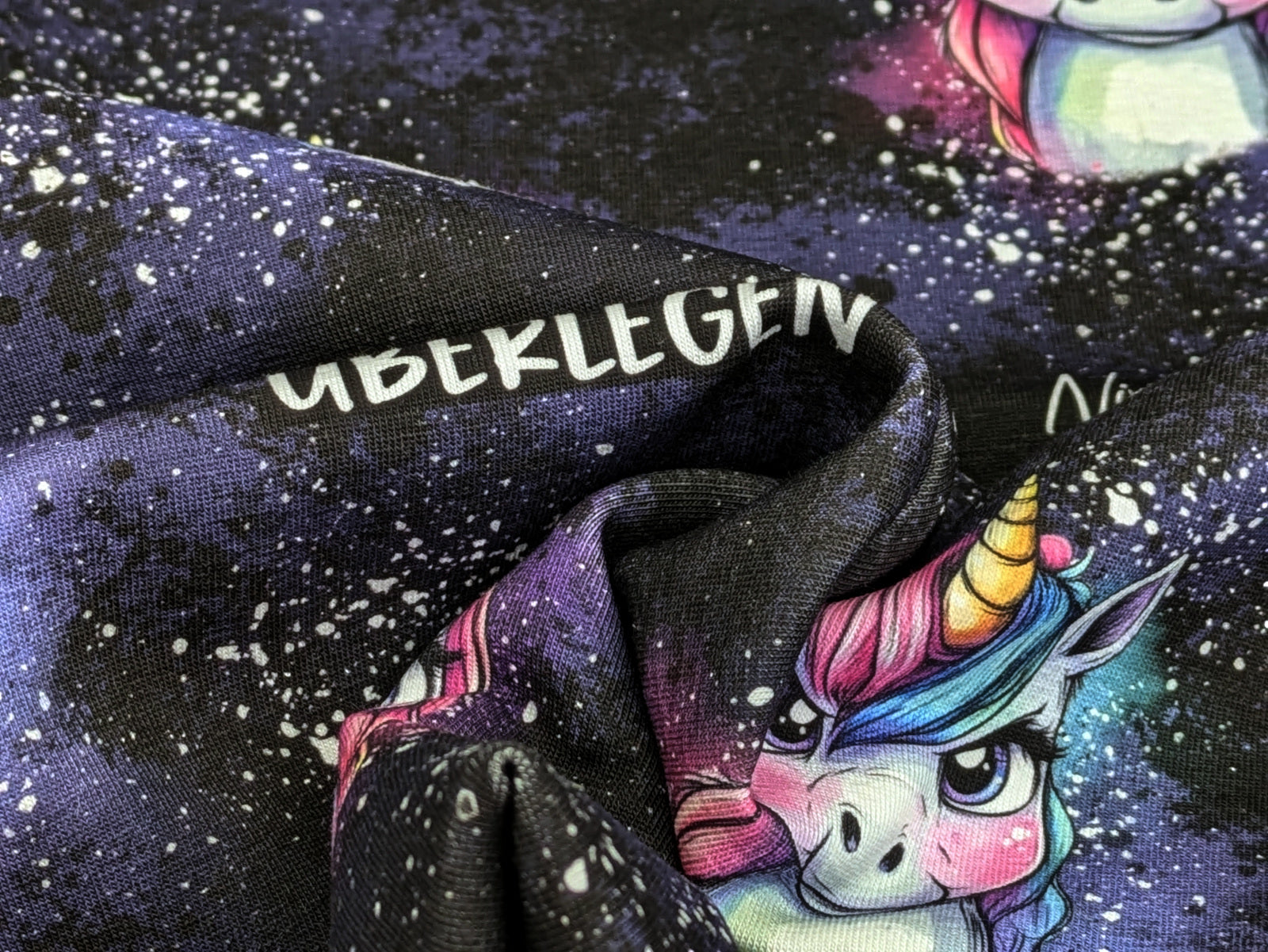 Eigenproduktion Baumwolljersey Einhorn Nix für Schwache Nerven auf Lila