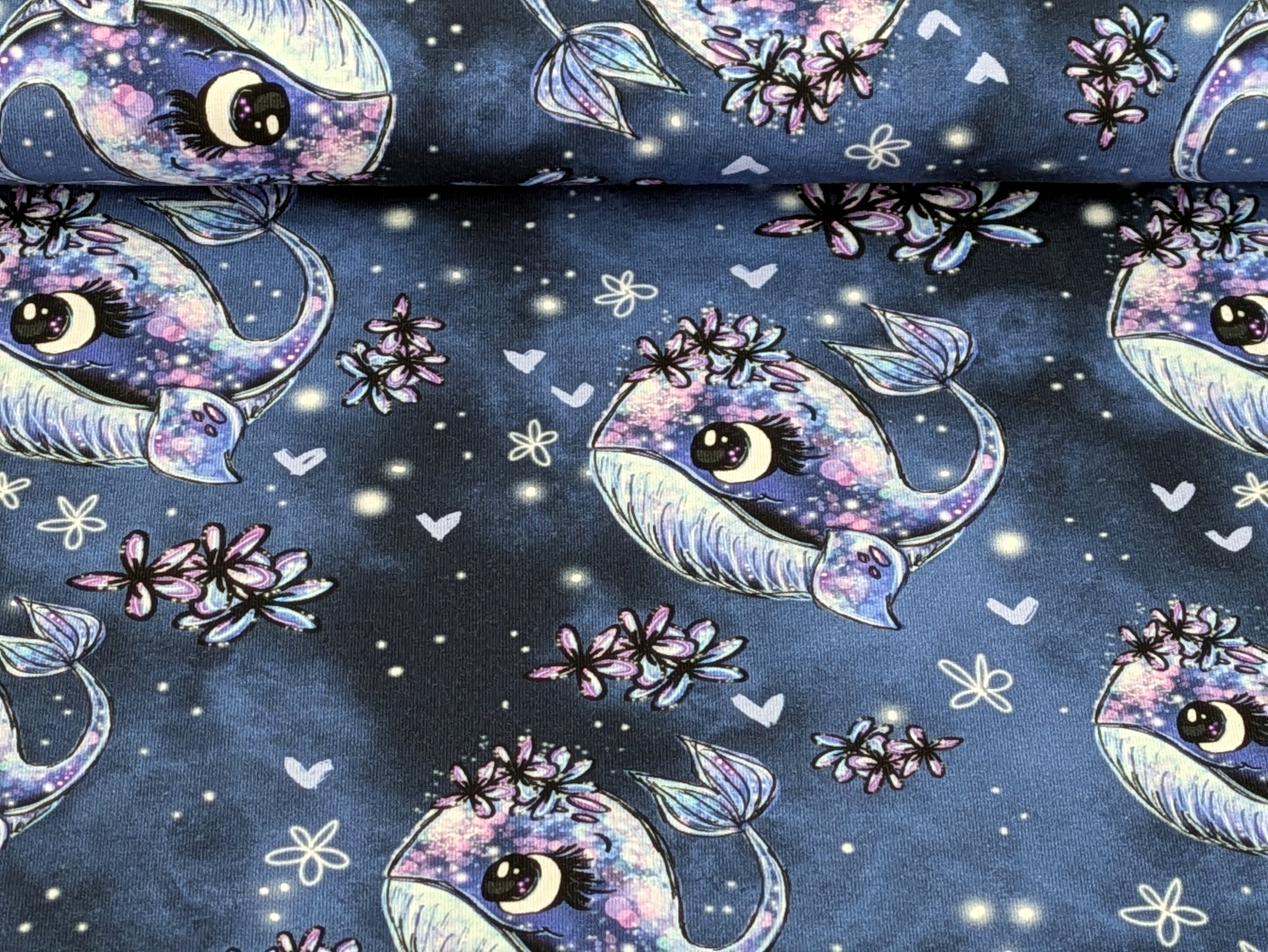 Eigenproduktion Bio Baumwolljersey Wal Wallery auf Smokeybluepurple Bluepurple -N-