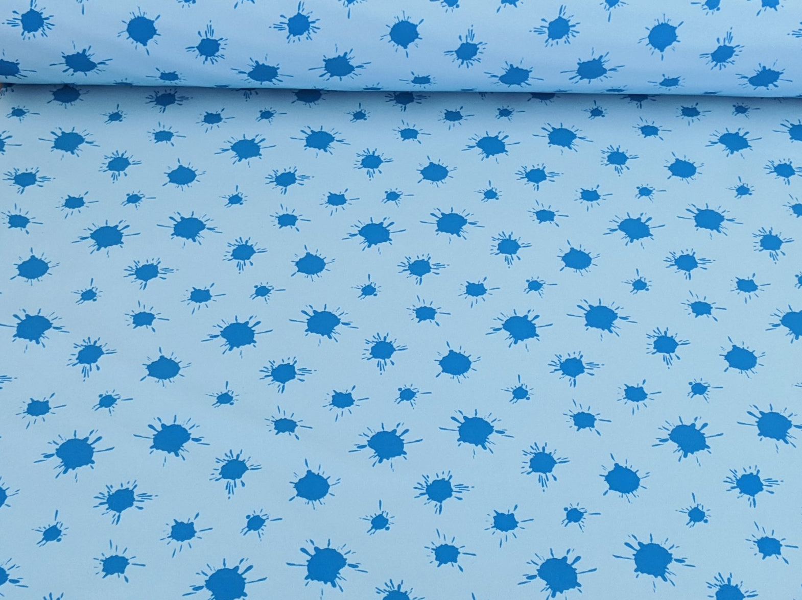 Softshell Kleckse Babyblau