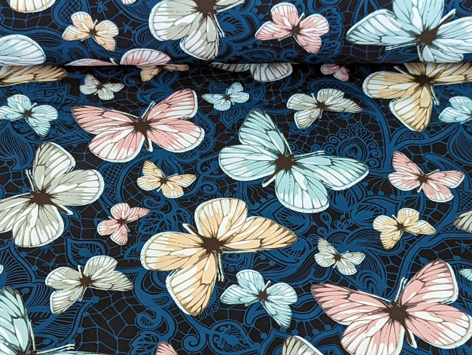 Softshell Digital Zauberhafte Schmetterlinge auf Blau