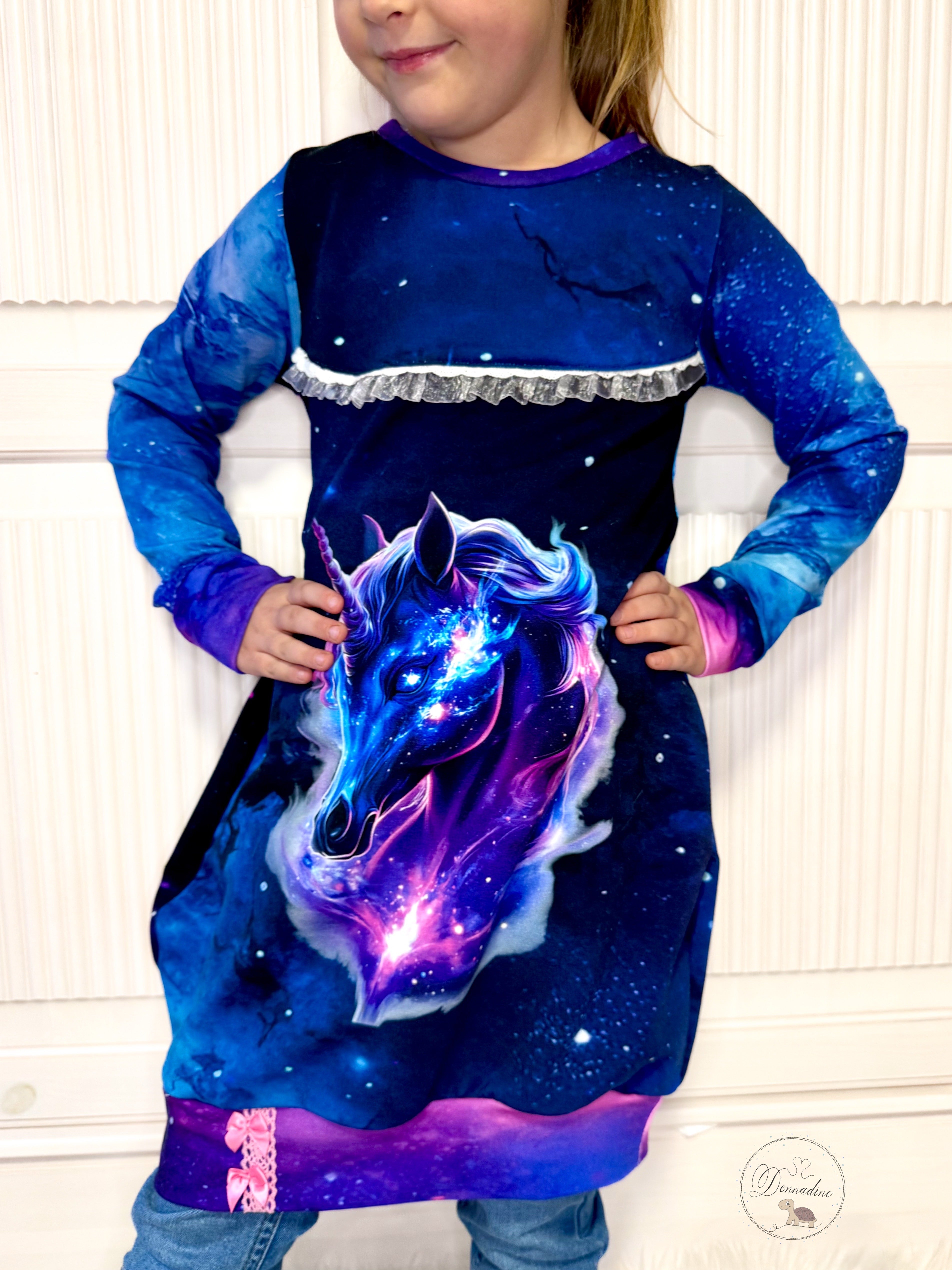 Eigenproduktion French Terry Panel Fantasy Unicorn in Galaxy auf Nachtblau 75 x 165 cm